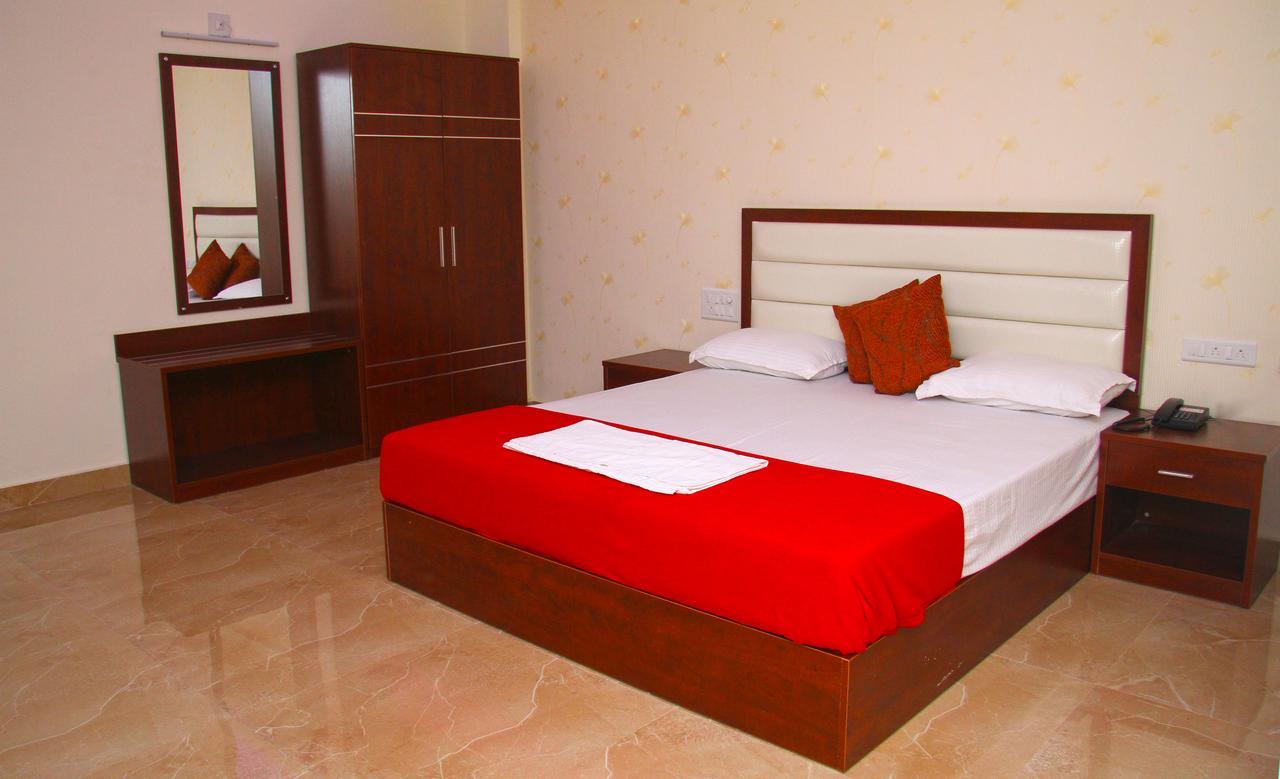 Hotel Kateel International Karkal Екстер'єр фото