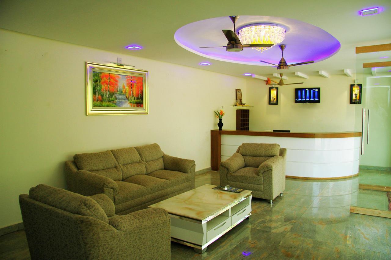 Hotel Kateel International Karkal Екстер'єр фото